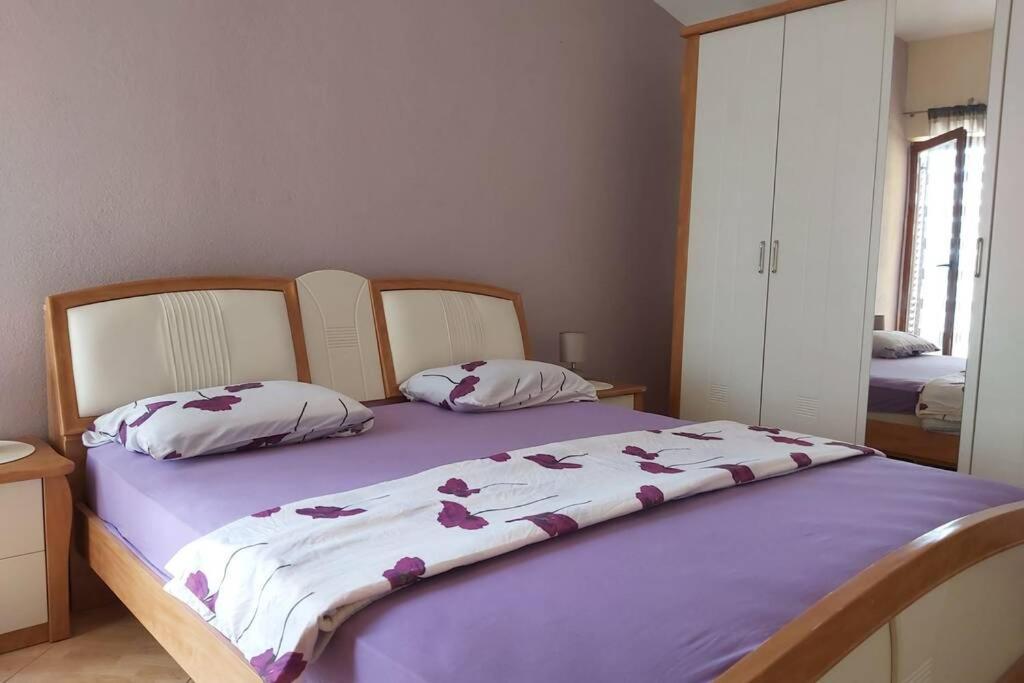 Beautiful Apartment 80 M From The Sea Marusici  Exterior photo