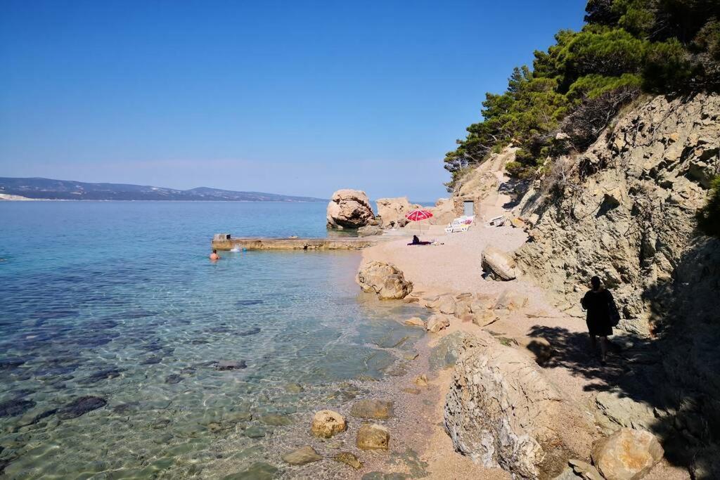 Beautiful Apartment 80 M From The Sea Marusici  Exterior photo