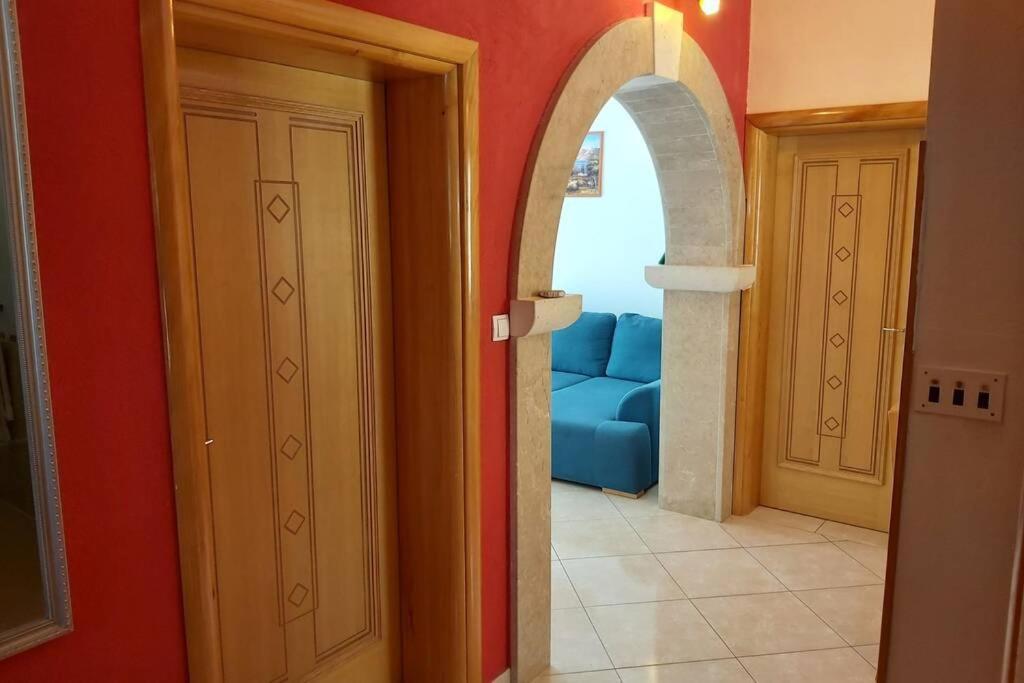 Beautiful Apartment 80 M From The Sea Marusici  Exterior photo